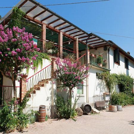 Agriturismo Lucciano Сан-Кашиано-ин-Валь-ди-Пеза Экстерьер фото