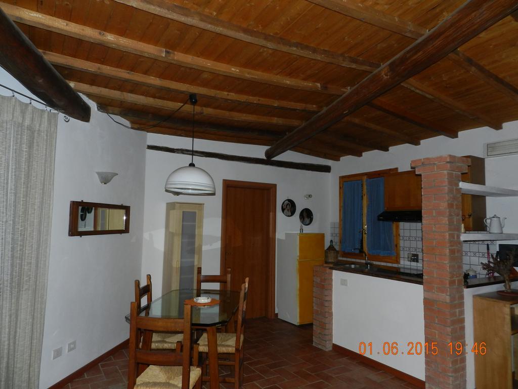 Agriturismo Lucciano Сан-Кашиано-ин-Валь-ди-Пеза Номер фото