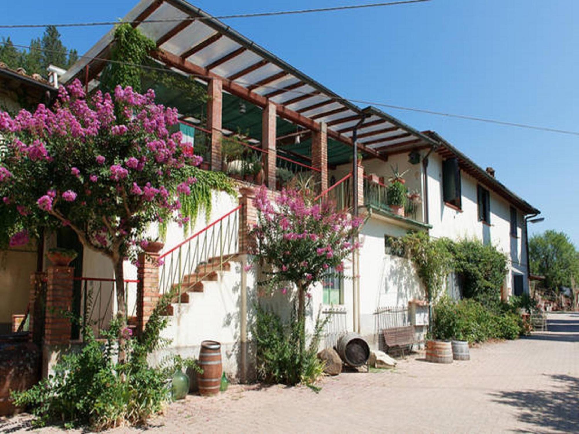 Agriturismo Lucciano Сан-Кашиано-ин-Валь-ди-Пеза Экстерьер фото