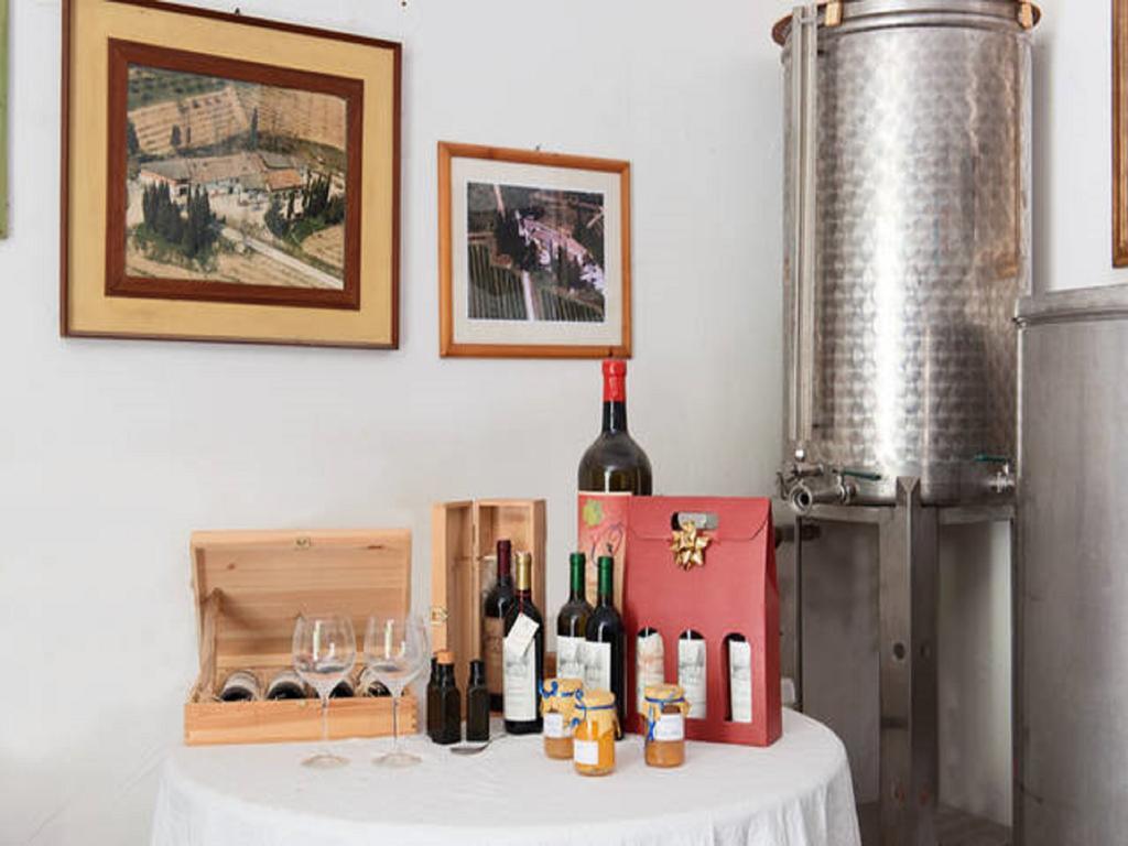 Agriturismo Lucciano Сан-Кашиано-ин-Валь-ди-Пеза Экстерьер фото